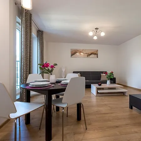 P&O Apartments Wola Tarasy Warszawa Zewnętrze zdjęcie